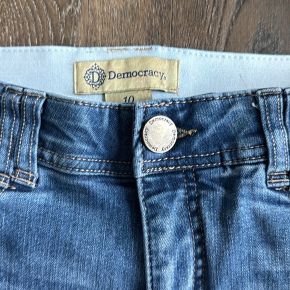 Democracy Jean. Women’s size 10. Great stretch! - Picture 3 of 8